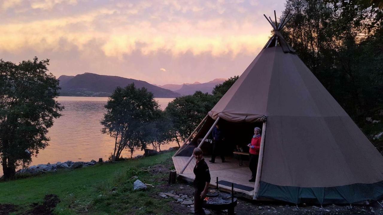 Lauvstad Tiny House With Fjordview!ヴィラ エクステリア 写真